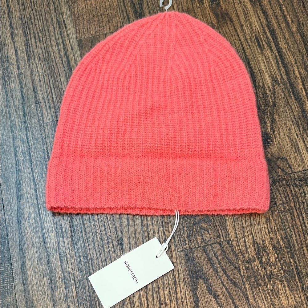 NWT Nordstrom Cashmere Beanie pink/coral in color